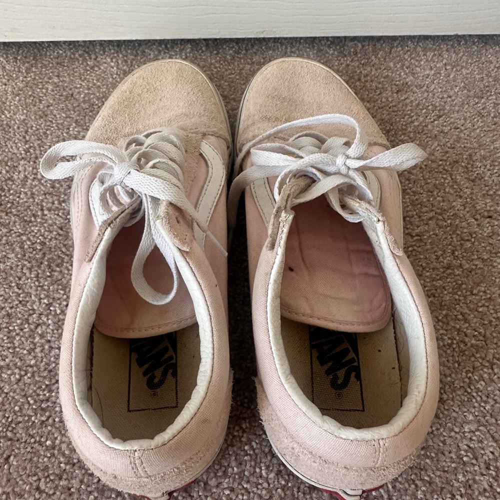 Vans Women's Soft Pink Shoes - Picture 3 of 4